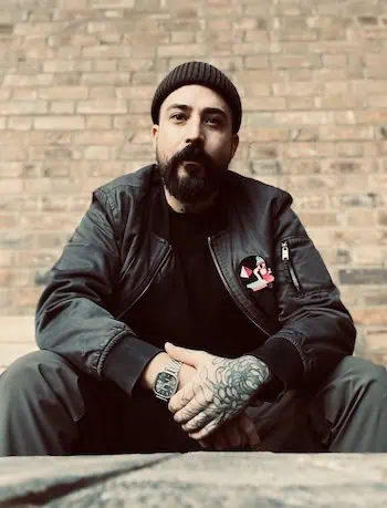 Adrian De Large Tattoo Artist